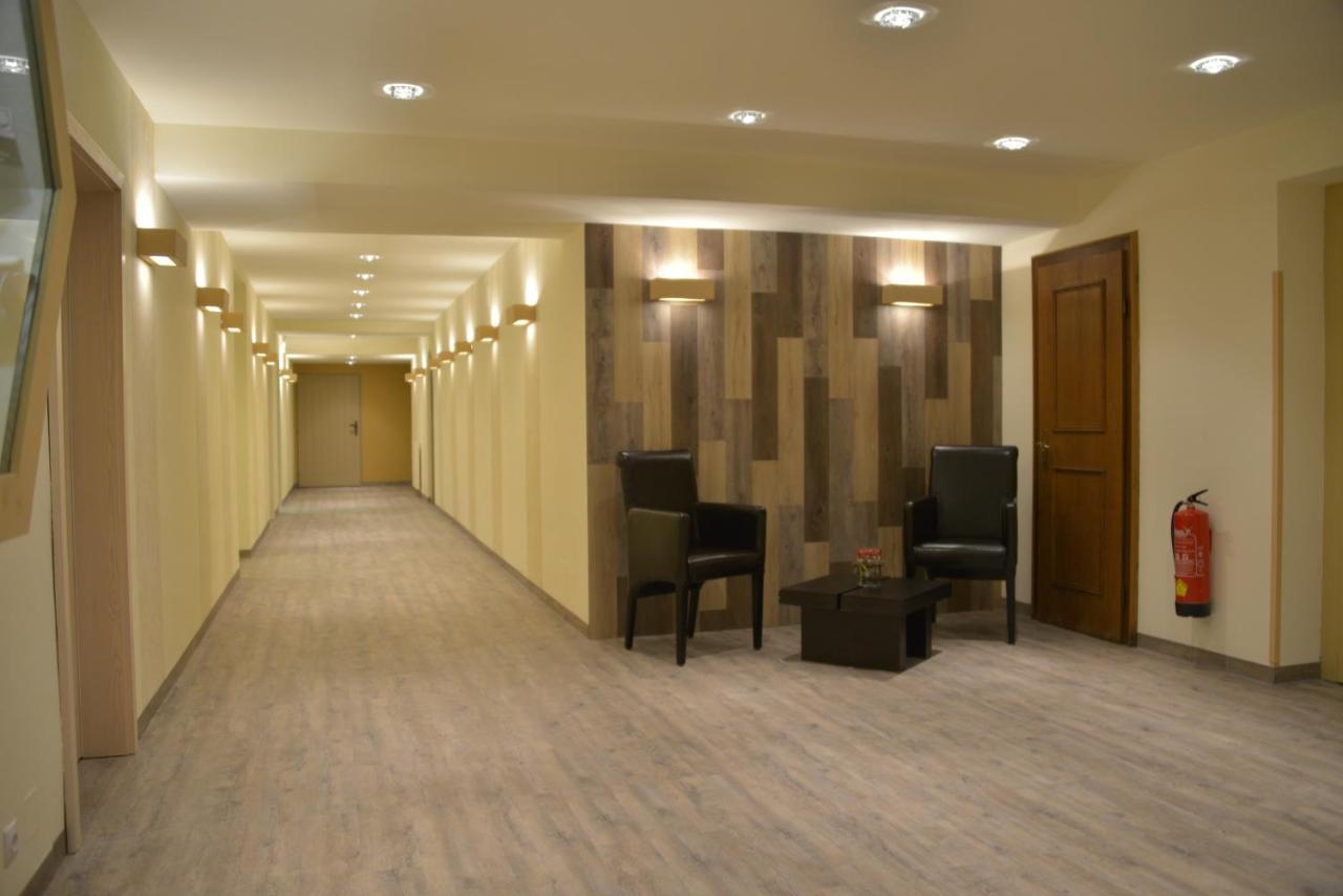 סנט לורנזן אוב מוראו Hotel Alpenblick Kreischberg מראה חיצוני תמונה